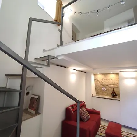 Castle Comfort Loft Apartment *