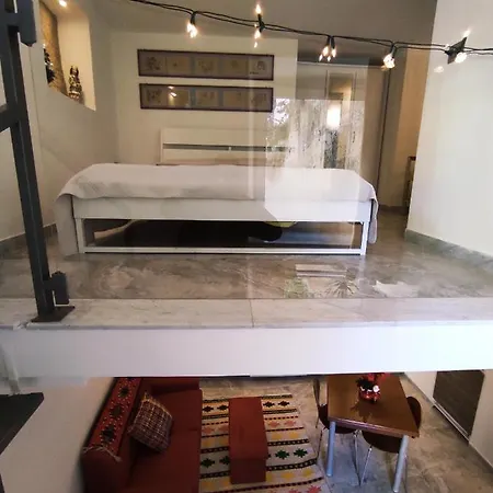 Castle Comfort Loft Naples