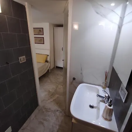 Castle Comfort Loft Apartment *