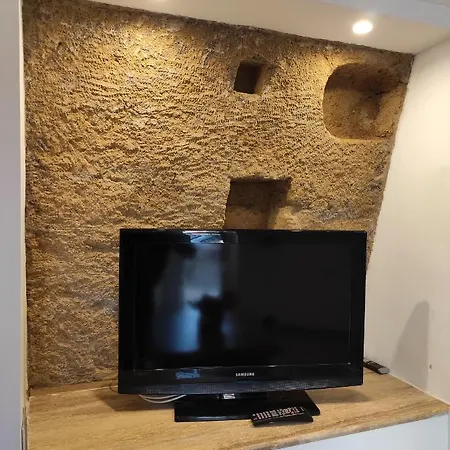 Castle Comfort Loft Apartment Naples