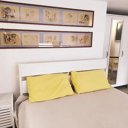 Castle Comfort Loft Naples
